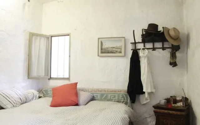 Artistic Hippie Country Chalet