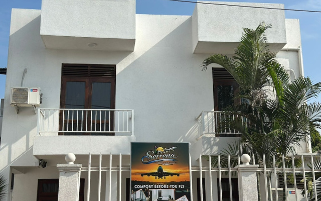 Serrena Airport Guest House - Colombo