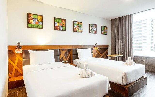 B2 Bangkok (Srinakarin)