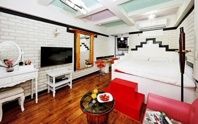 Chuncheon(Namiseom) Remember Pension (Spa, BBQ, Pick up)