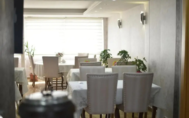 Bayazit Hotel
