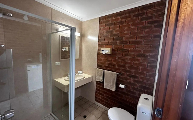 Balranald Colony Inn Motel
