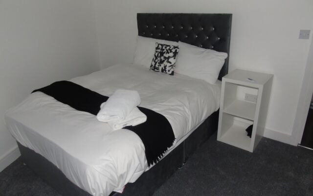 Captivating 1-bedroom Apartment in Bolton