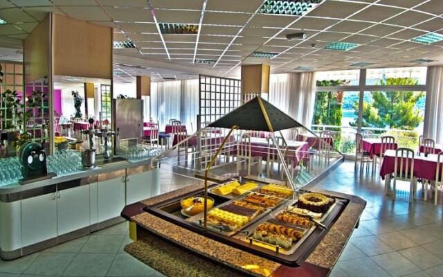 Hotel Osmine D.O.O.