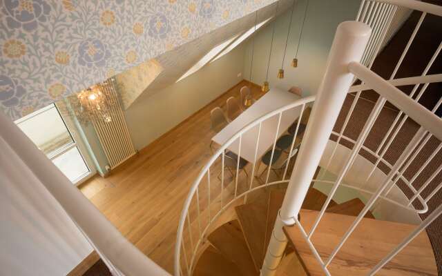 Hotel Gude
