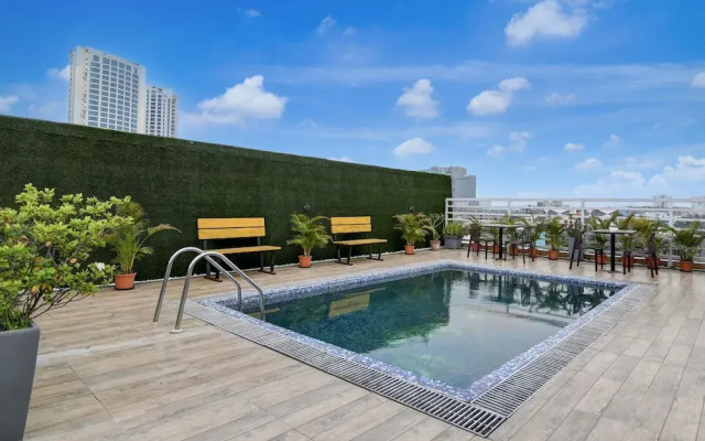 FabHotel Prime Eco Park
