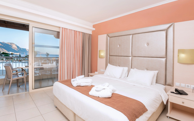 Grand Blue Beach Hotel