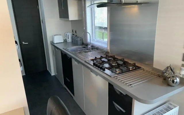 Lola Lodge - Luxury Hot Tub Retreat