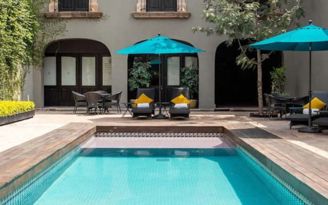 Mesón de Santa Rosa Luxury Hotel