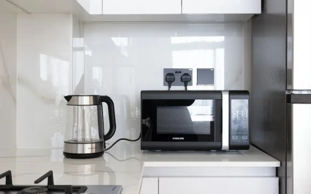 Cozy 1BR in Binghatti Emerald