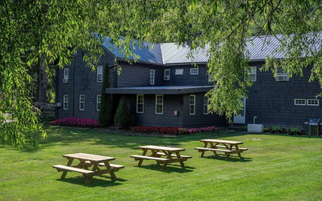 Catskill Seasons Inn