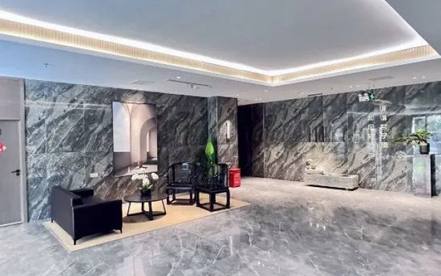 Xinxuan Hotel (Zhengzhou Zhongzhou Avenue Qilihe Subway Station)