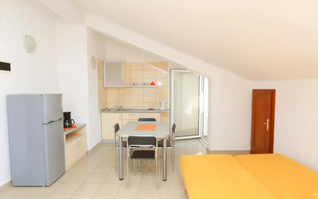 Boris - 150 m from beach - A8(3+1)