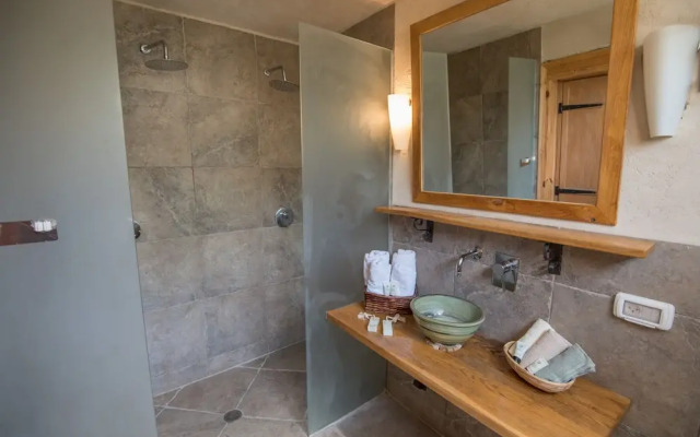 Helios Luxury Suites