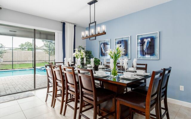 Moon Villa by Florida Spirit