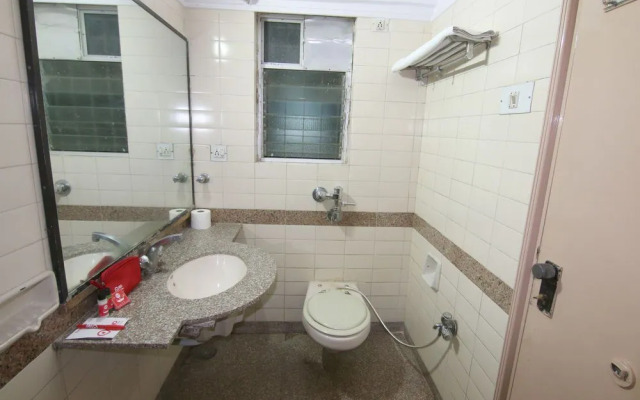 OYO Rooms Goregaon East Station