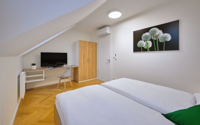 DownTown Suites Rubesova