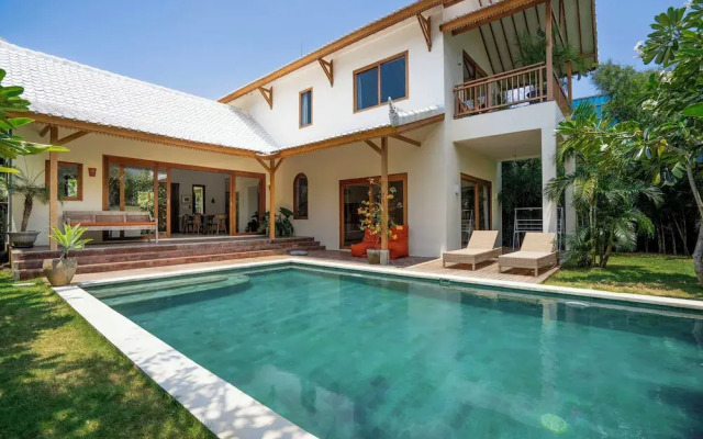 Yans Family Villa Canggu by Betterplace