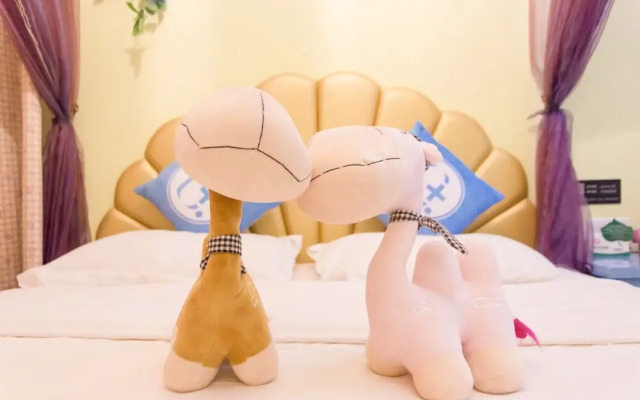 Zhangjiajie Meet Themed Inn