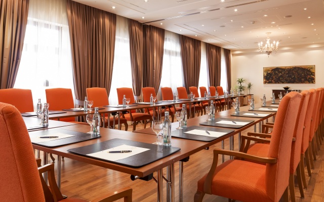 Relais & Châteaux Hotel Bülow Palais