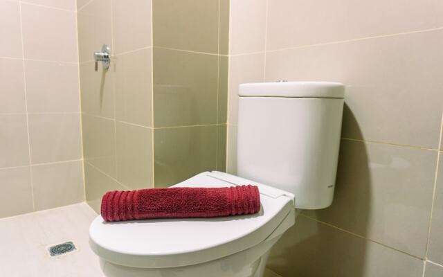 Strategic Studio Apartment At B Residence Near Campus