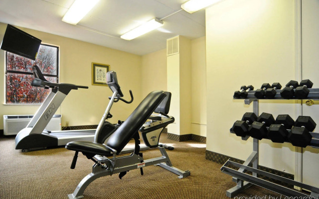 Days Inn & Suites by Wyndham Lafayette IN