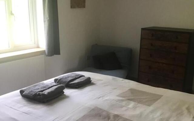3 Bedroom Bungalow in Llanrhaeadr Ym