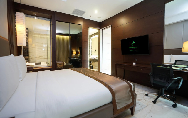 Holiday Inn Bandung Pasteur, an IHG Hotel