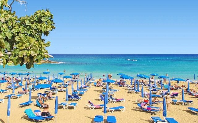 Evelyn Protaras in Protaras
