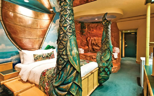 Fantasyland Hotel
