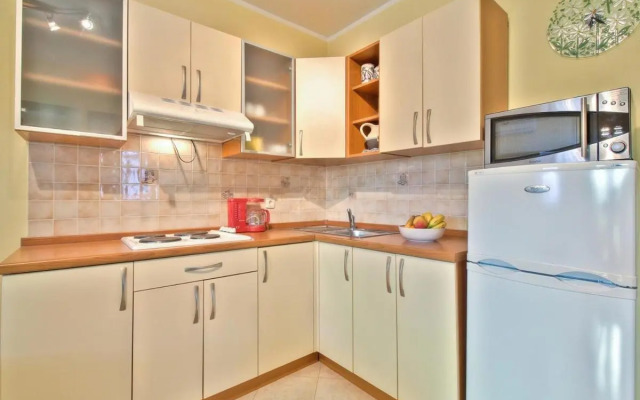 Lorena Apartments