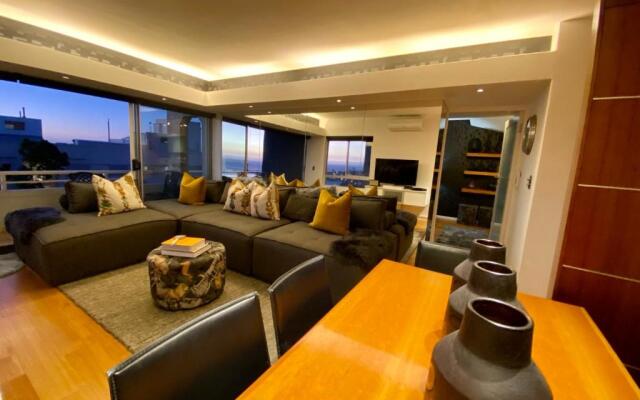 Clifton YOLO Spaces – Clifton Beachfront Executive