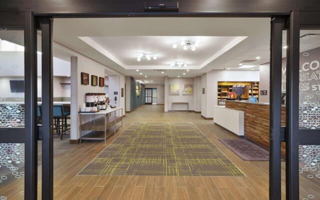 Hampton Inn & Suites Grandville Grand Rapids South