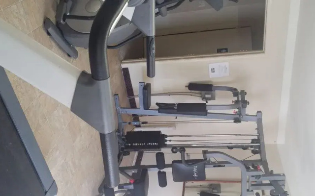 Woodridge Inn and Suites