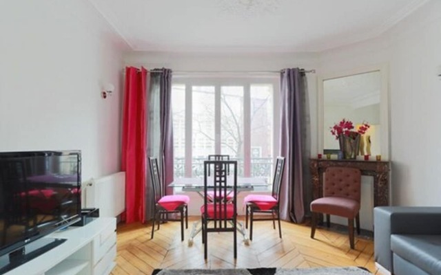 Joli F2 à Paris 16