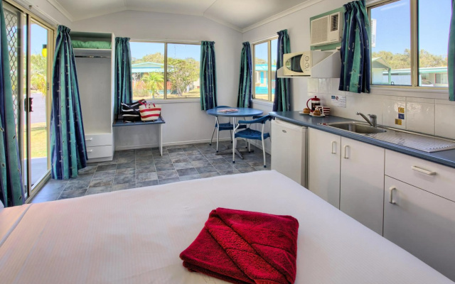 Glen Villa Resort – Guest Rooms – Byron Bay