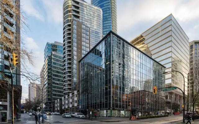 Best Location Yaletown Luxury Suites