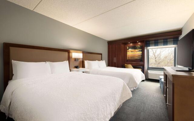 Hampton Inn Appleton-Fox River Mall Area