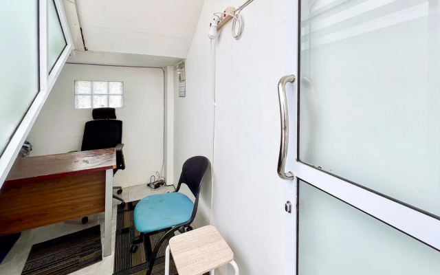 RedDoorz Syariah @ Jam Gadang Homestay Bukittinggi – Guest Rooms – Bukittinggi