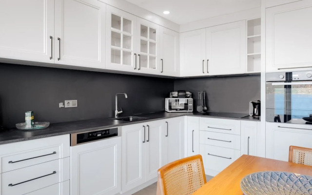 Luxury Waterfront House 9 min to Yalikavak Marina
