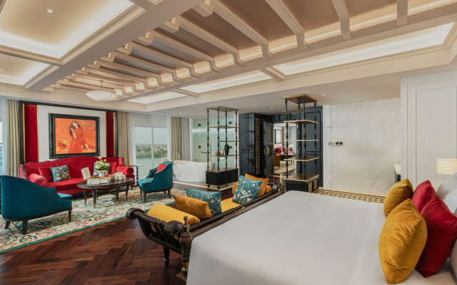 Grand Royal Riverside Hue, Fusion Collection – Guest Rooms – Hue