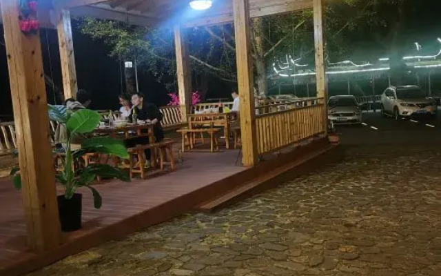 Luanning Inn