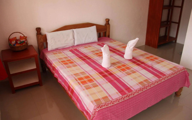 OYO 502 Roberto's Resort
