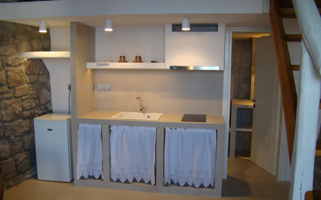 Efis Apartments