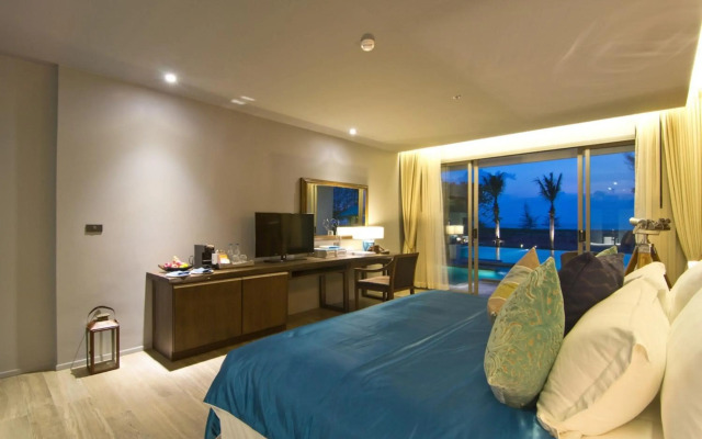 Le Coral Beach Resort and Cafe
