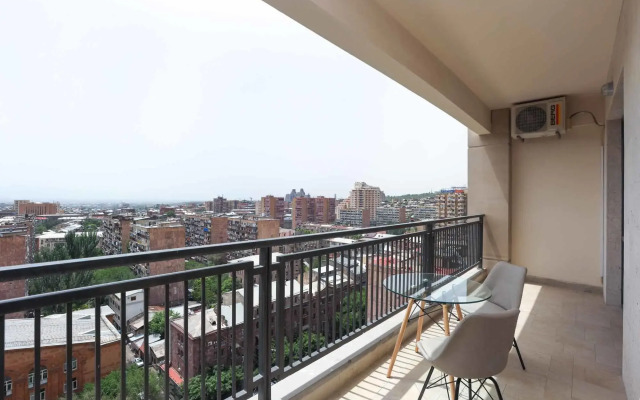 Stay Inn on Eznik Kokhbatsi Street 16