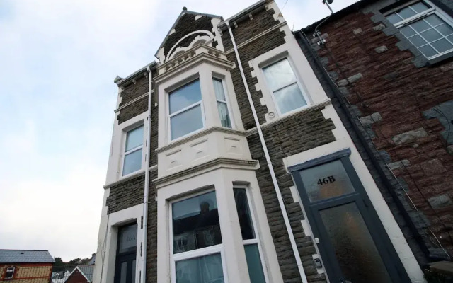 Rare Central  House Private Parking