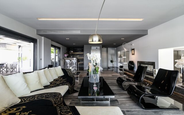 Villa Selenia Platinum