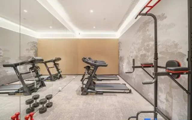 Guiyu Hotel (Guangzhou Olympic Sports Center Yuzhu Metro Station Branch)