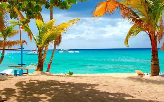 Palm Green Vacations Whitesands